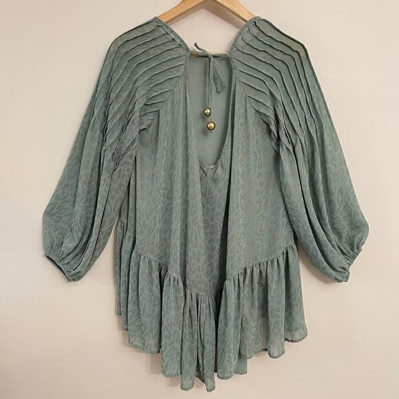 Women's Oversized Flare Top Bell Sleeves One Size - Picture 3 of 9